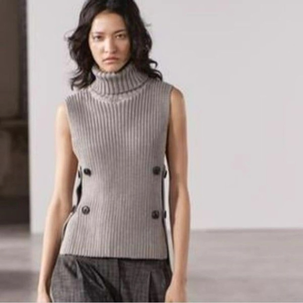 Super Stylish Side Button ZARA Sleeveless Sweater